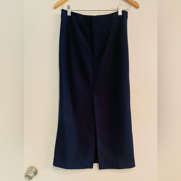 Navy mid length skirt Sz M - Picture 4 of 4